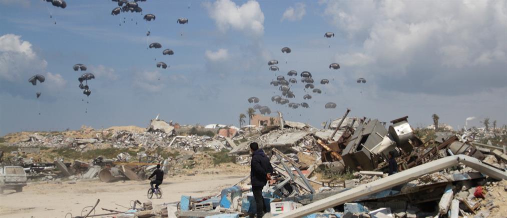Γάζα: Επτά άνθρωποι πνίγηκαν προσπαθώντας να συλλέξουν ανθρωπιστική βοήθεια