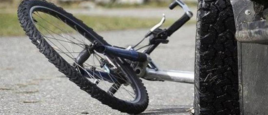 Ανήλικος παρασύρθηκε από αυτοκίνητο την ώρα που έκανε ποδήλατο