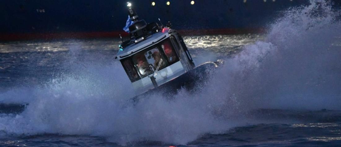 Ακυβέρνητο σκάφος με πρόσφυγες ανοιχτά της Ρόδου