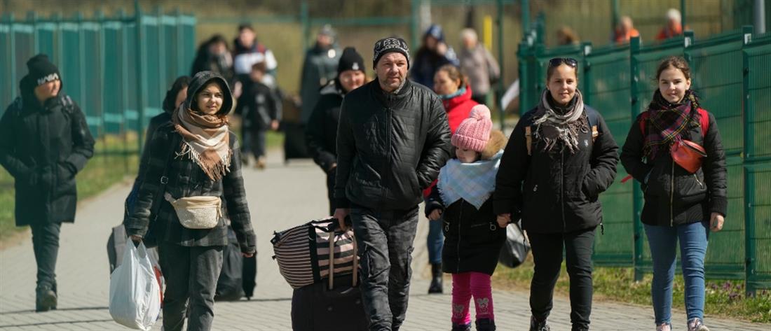 Πόλεμος στην Ουκρανία: Δεκάδες χιλιάδες πρόσφυγες πέρασαν χθες στην Ρωσία