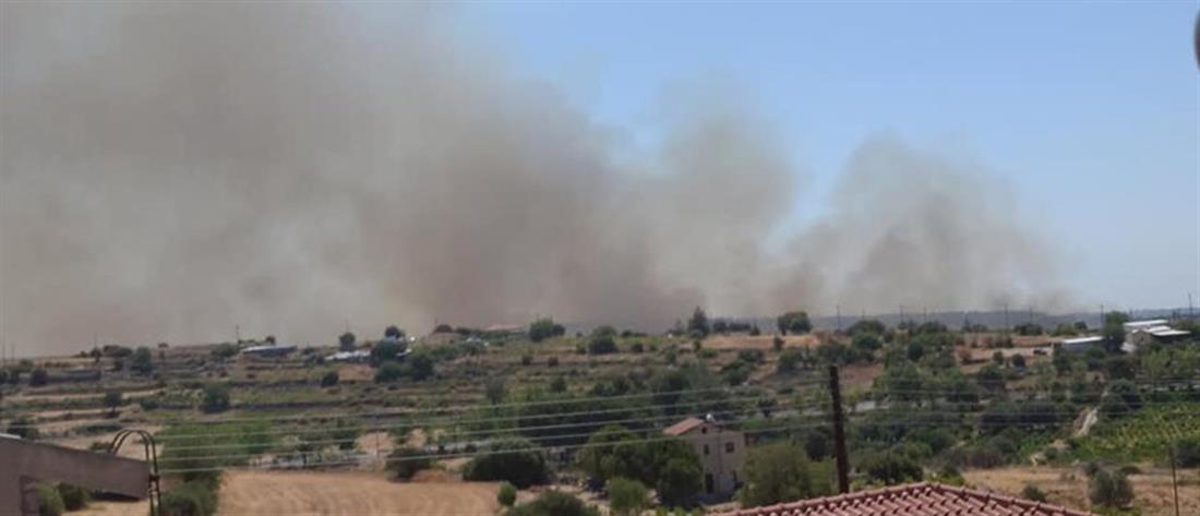 Φωτιά στην Κύπρο: Εκκένωση κοινότητας