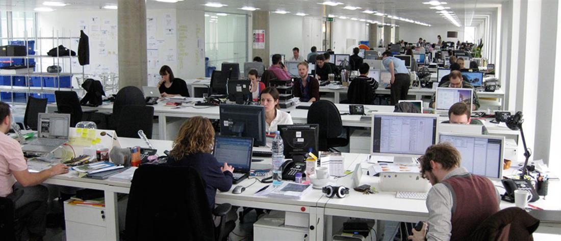 Κορονοϊός: Σε ποιους εργασιακούς χώρους είναι πιο εύκολη η μετάδοση του ιού