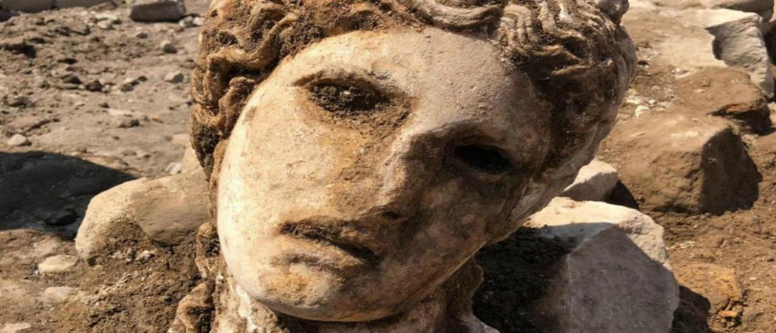 Βρέθηκε μαρμάρινο κεφάλι του θεού Διόνυσου (εικόνες)