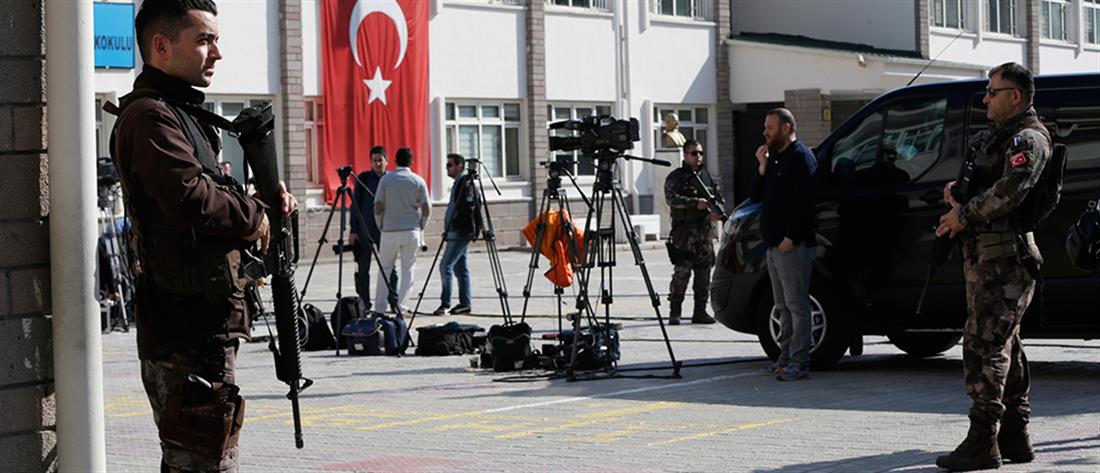 Τουρκία - Ερντογάν: Βόμβα σε περιπολικό που φρουρούσε ομιλία του