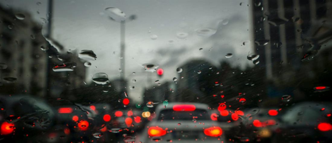 Διακοπή κυκλοφορίας στη Ραφήνα λόγω βροχής