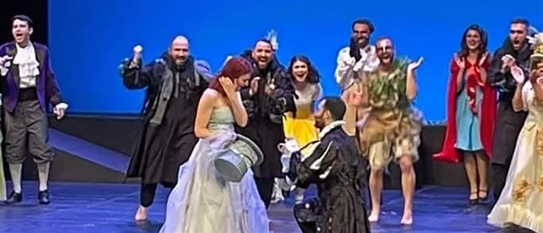 Θεσσαλονίκη: Πρόταση γάμου βγαλμένη από... παραμύθι! (βίντεο)
