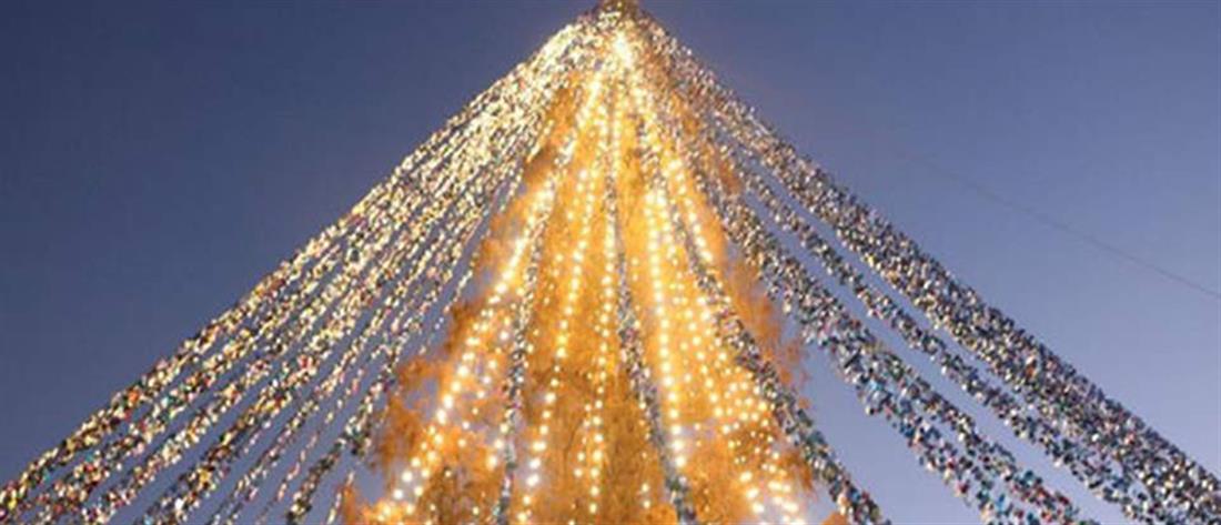 Ρεκόρ για Χριστουγεννιάτικο δέντρο στην Ιαπωνία (εικόνες)