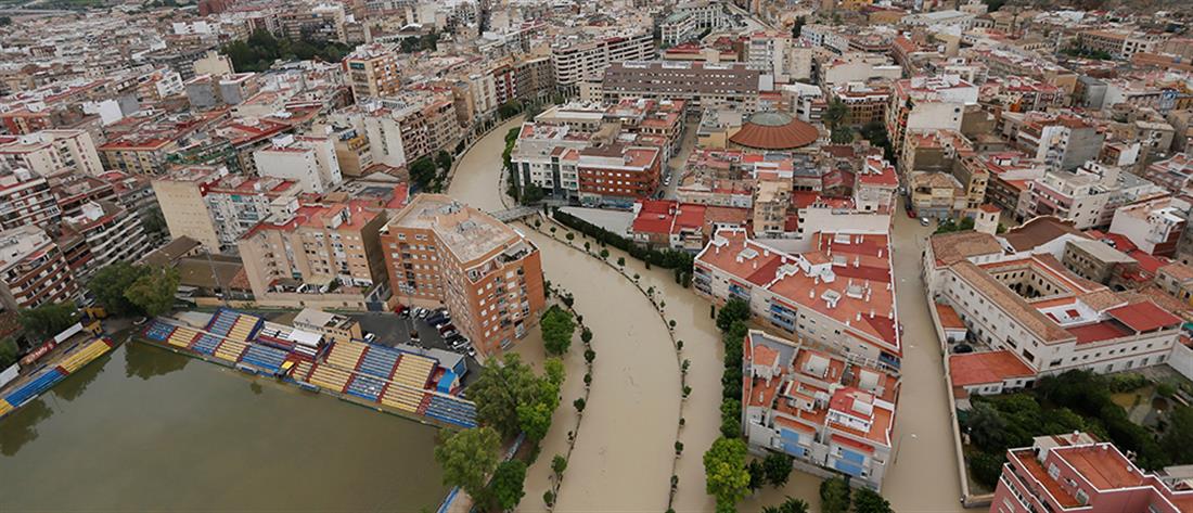 Ισπανία: νεκροί και μεγάλες καταστροφές από τις πλημμύρες (εικόνες)