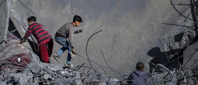Γάζα: Εντοπίστηκαν εκρηκτικά μέσα σε σχολεία