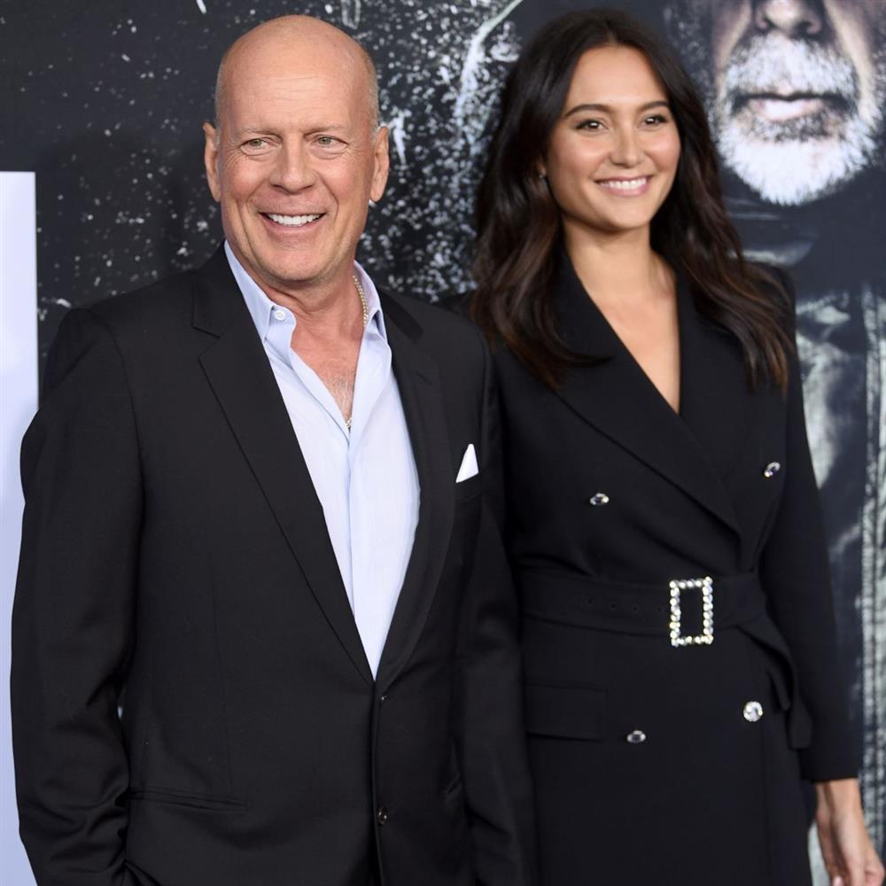 Συγκινεί η Έμμα Χέμινγκ: "Ο Μπρους Γουίλις αγαπούσε τα Χριστούγεννα, οι γιορτές είναι διαφορετικές πια"