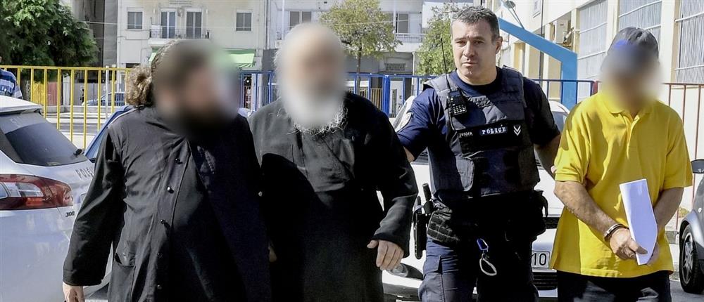 Κύκλωμα Αρχαιοκαπηλίας: Στον ανακριτή οι 6 συλληφθέντες - Αναζητείται μπρούτζινο άγαλμα μεγάλης αξίας