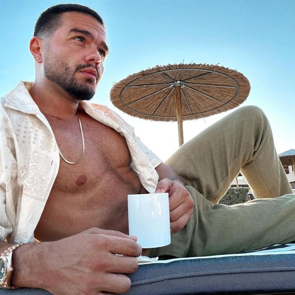 Χρήστος Μάστορας: Βίντεο ντοκουμέντο από το τζιπ του τραγουδιστή λίγο πριν οι αστυνομικοί του κάνουν σήμα να σταματήσει