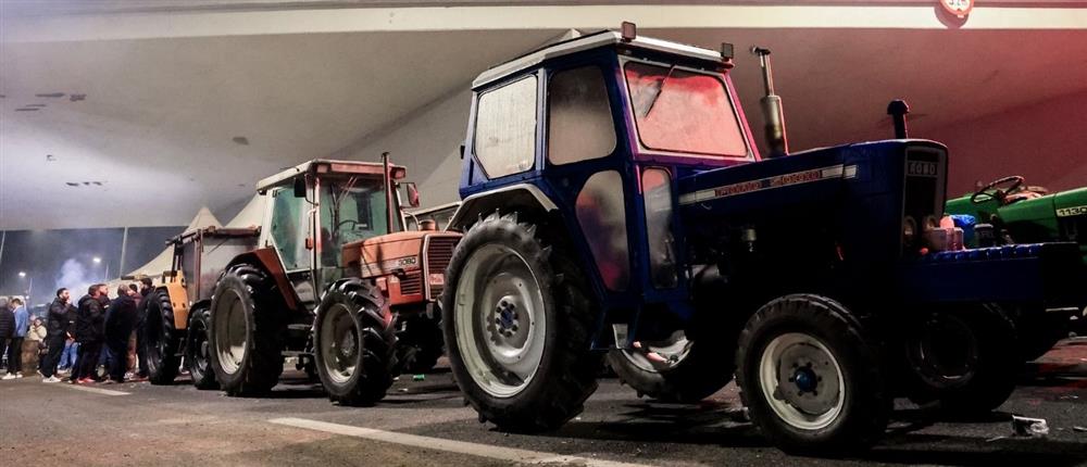 Στα μπλόκα αγρότες σε Καρδίτσα και Τρίκαλα - Προετοιμασίες για πανελλαδική σύσκεψη στη Νίκαια