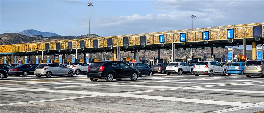 Λαμία: Άρχισε η αποσυμφόρηση από Ριτσώνα μέχρι Θήβα - Παραμένουν οι καθυστερήσεις στο Κάστρο Βοιωτίας