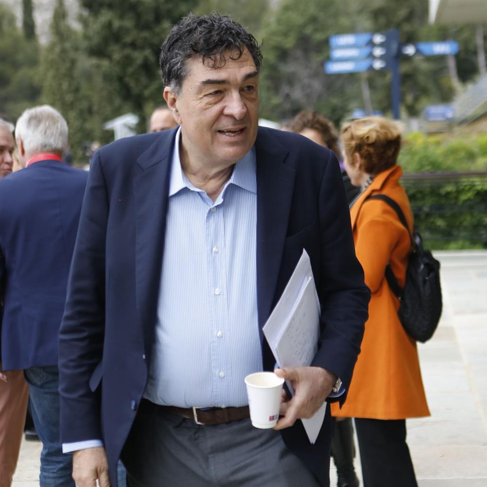 Αλέξης Παπαχελάς: Αποκάλυψε ότι έχει καρκίνο του προστάτη - "Μία ασθένεια που σε περικυκλώνει από παντού"