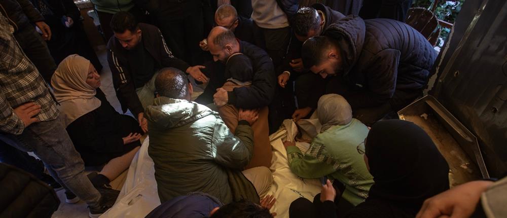 Γάζα: Πολύνεκρες επιθέσεις ακόμα και σε ουρές για ανθρωπιστική βοήθεια (εικόνες)