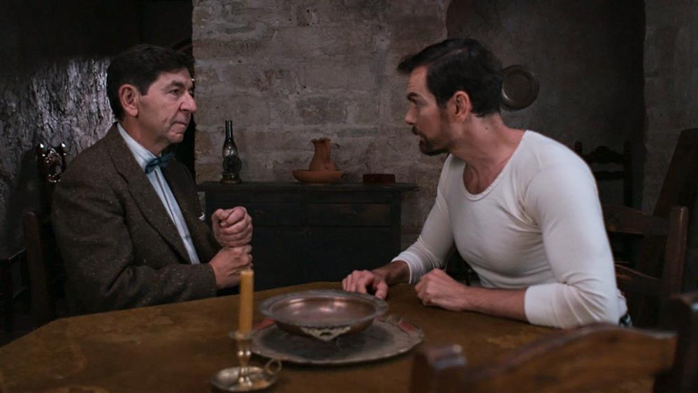 Grand Hotel: Ο Αστυνόμος Κομνηνός συναντά τον Πέτρο