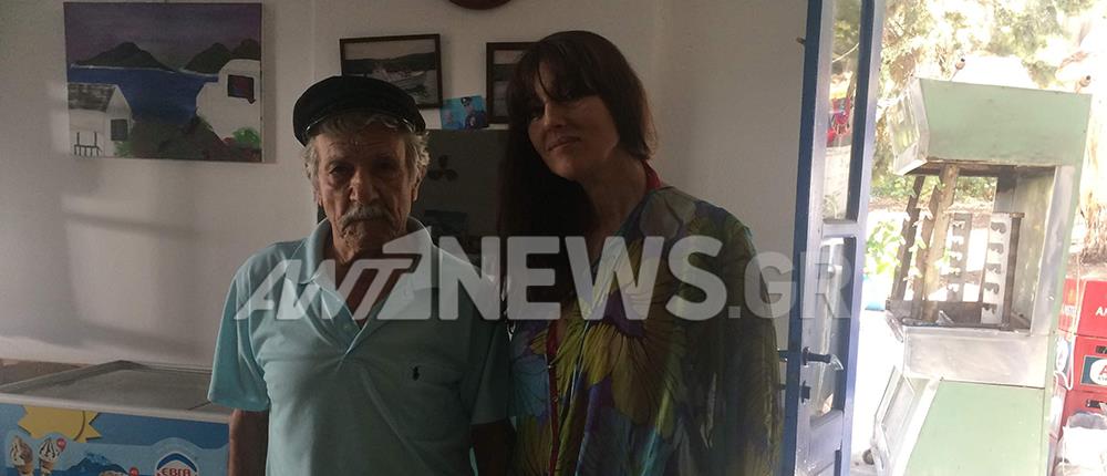 Η Μόνικα Μπελούτσι απολαμβάνει το ελληνικό καλοκαίρι (εικόνες)