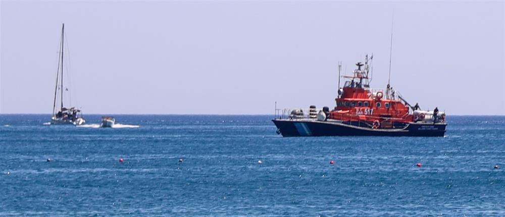 Θερμό επεισόδιο στο Αγαθονήσι: Τουρκικό αλιευτικό επιχείρησε να εμβολίσει σκάφος του λιμενικού – Έπεσαν προειδοποιητικές βολές