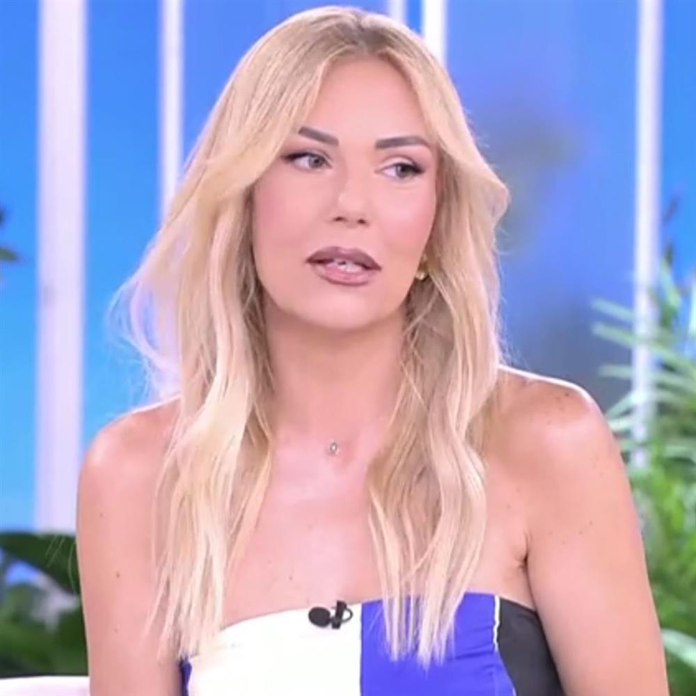 Τίνα Μεσσαροπούλου για Νατάσσα Μποφίλιου: "Ό,τι και να σου έχει κάνει ο πατέρας σου, βλαμμένο δεν τον λες"