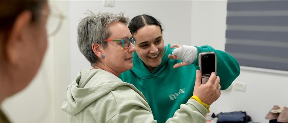 Ισραήλ - Γάζα: Η πρώτη μέρα κατάπαυσης και η επιστροφή των τριών ομήρων