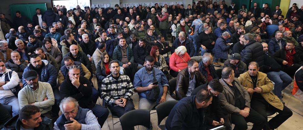 Ξεκίνησε η πανελλαδική συνέλευση των αγροτών στα Νέα Μάλγαρα
