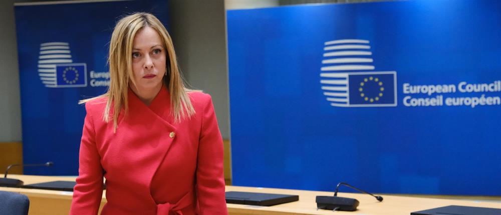 Μελόνι: Τηλεφωνικές επαφές με Στάρμερ και Μερτς μετά την κλιμάκωση της κρίσης στην Μέση Ανατολή