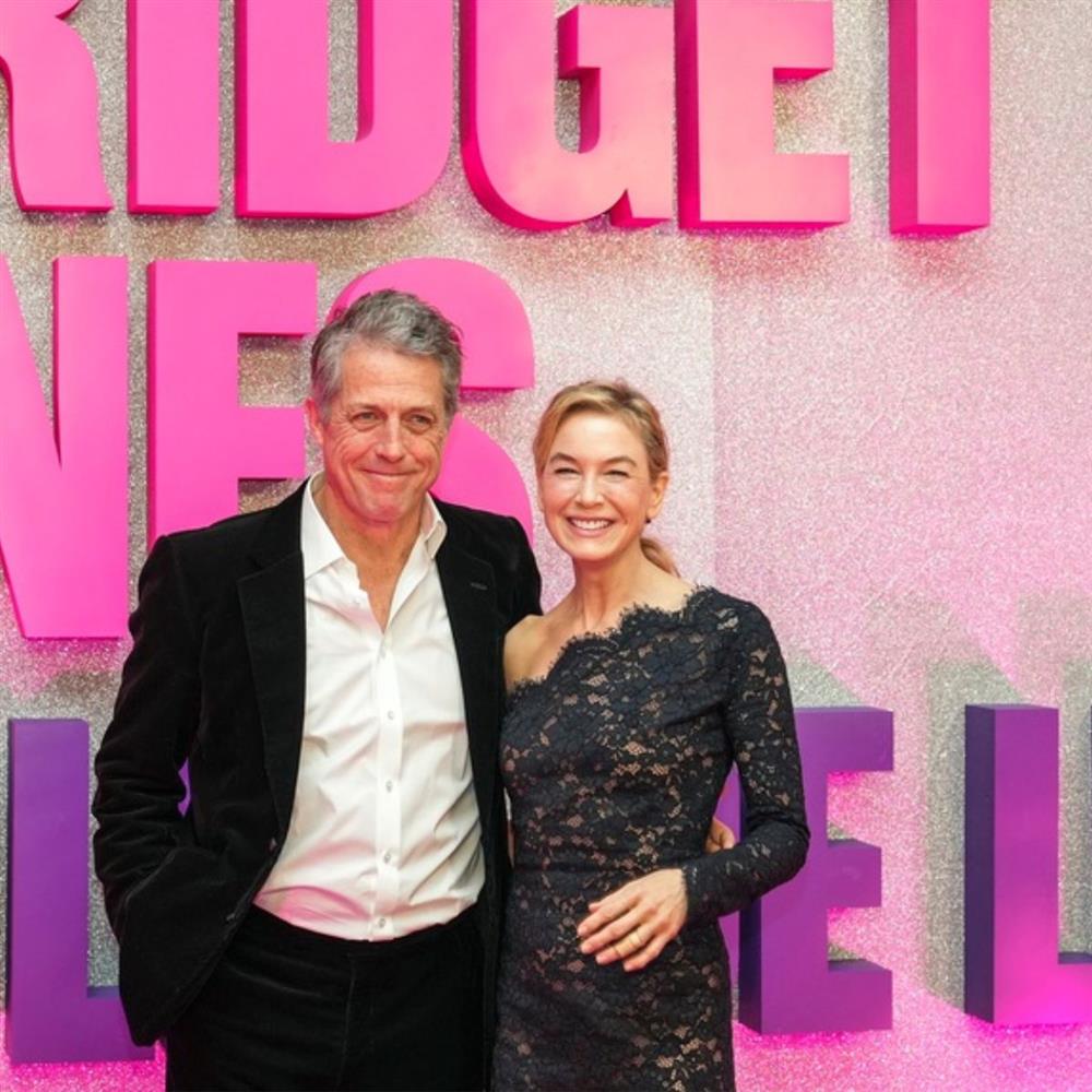 Ρενέ Ζελβέγκερ - Χιου Γκραντ: Εντυπωσίασαν στο Παρίσι για την πρεμιέρα του Bridget Jones - Mad About the Boy (Photos)