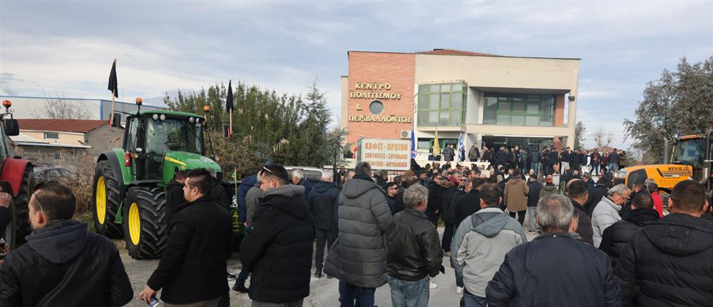 Θεσσαλονίκη: Κλιμάκωση των κινητοποιήσεων πανελλαδικά αποφάσισαν οι αγρότες στα Νέα Μάλγαρα