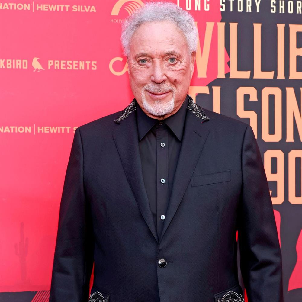 Τομ Τζόουνς: Ο θρυλικός τραγουδιστής έρχεται για πρώτη φορά στην Αθήνα - Πού και πότε θα κάνει συναυλία;