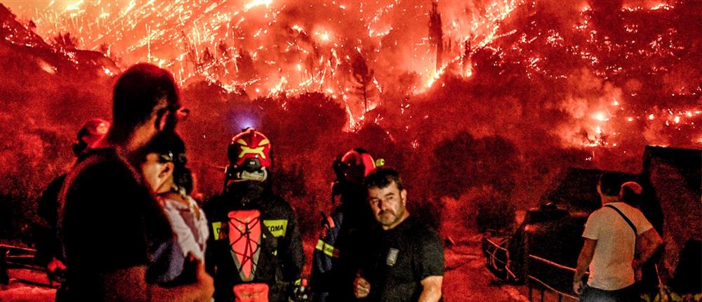 Φωτιά στο Ξυλόκαστρο: Έκτακτη συνέντευξη Τύπου από τον Κικίλια