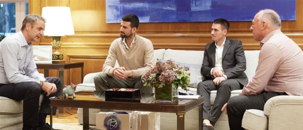 Στο Μαξίμου ο Τζόκοβιτς, συναντήθηκε με τον Κ. Μητσοτάκη: "Να ανεβάσουμε το ελληνικό τένις" 