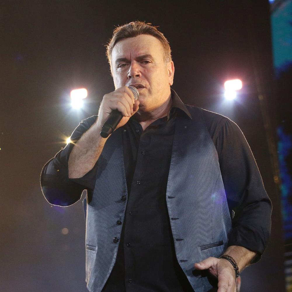 Μανώλης Λιδάκης: Το βιογραφικό,οι σπουδές & τα τραγούδια του