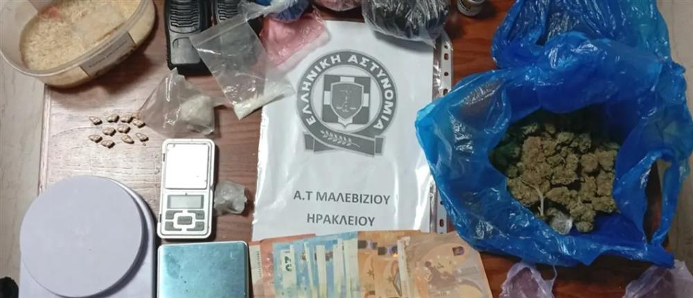 Ηράκλειο: Επικοινωνούσαν με ασύρματους για να σπρώχνουν τα ναρκωτικά