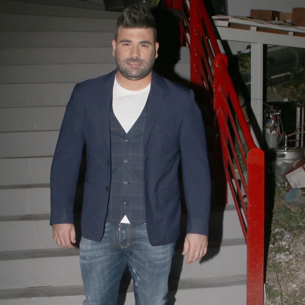 Παντελής Παντελίδης: Ξεσπά η μητέρα του - "Η υπόθεση του τροχαίου πρέπει να ανοίξει, υπάρχουν πολλά κενά"

