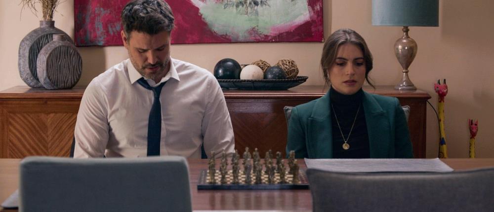 “Παγιδευμένοι”: Νέα επεισόδια με διλήμματα και... μάχες! (εικόνες)