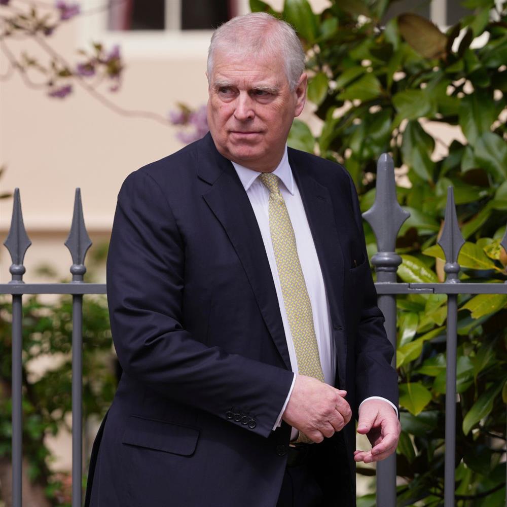 Η δήλωση της οικογένειας Τζιούφρε, μετά την αφαίρεση των τίτλων του πρίγκιπα Άντριου από τον βασιλιά Κάρολο