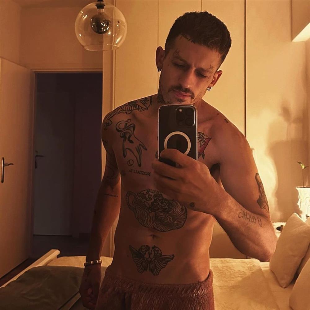 Τάσος Ξιαρχό: Η απάντηση σε αισχρό σχόλιο που δέχθηκε - "Πάρτε το παιδί μακριά από τον οροθετικό"