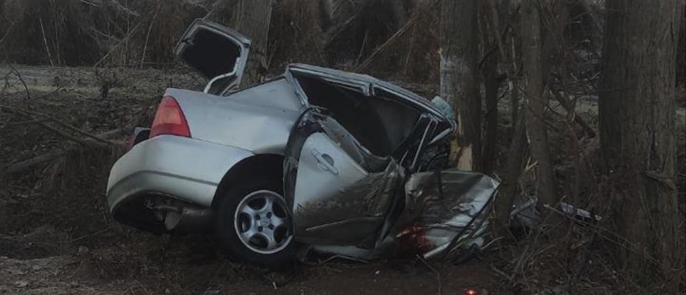 Πρέσπες - Τροχαίο: Νεκρά δύο νεαρά άτομα - Πατέρας του ενός ο οδηγός του ΕΚΑΒ