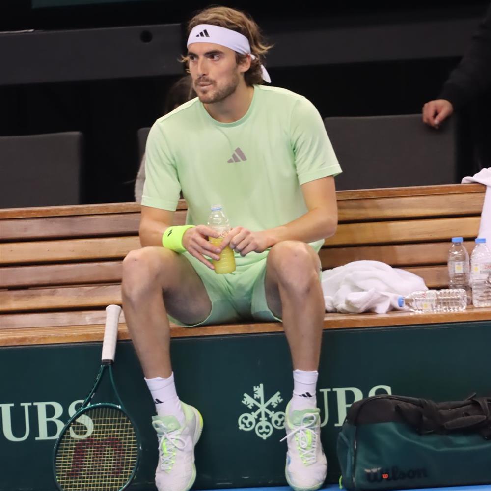 Στέφανος Τσιτσιπάς: Η μητέρα του απαντά για το πρόστιμο που του επιβλήθηκε - "Μάλλον οδηγούσε άλλος"