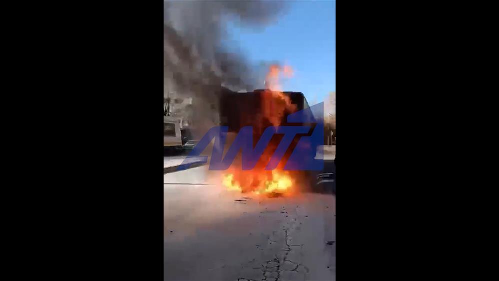Φωτιά ξέσπασε σε λεωφορείο στη Θεσσαλονίκη