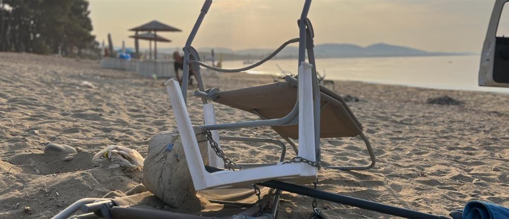 παραλια - ξαπλωστρες παραλια - ξαπλωστρες