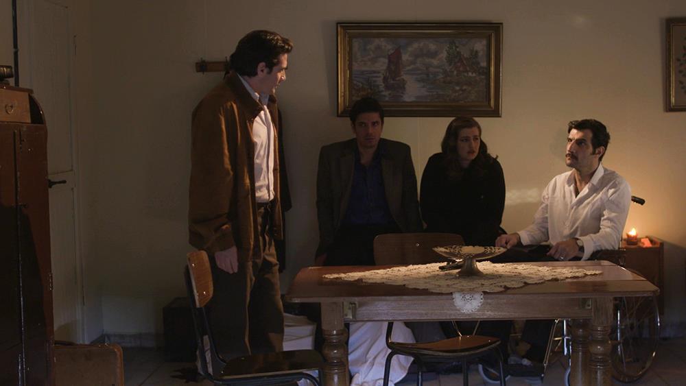 ΑΓΡΙΕΣ ΜΕΛΙΣΣΕΣ - ΑΝΤ1