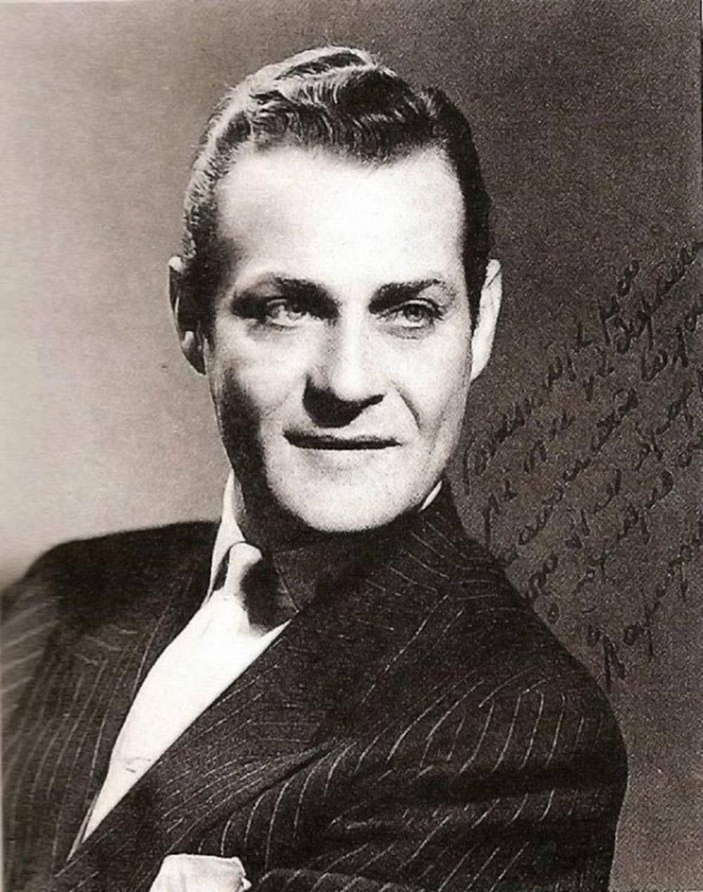 Λάμπρος Κωνσταντάρας