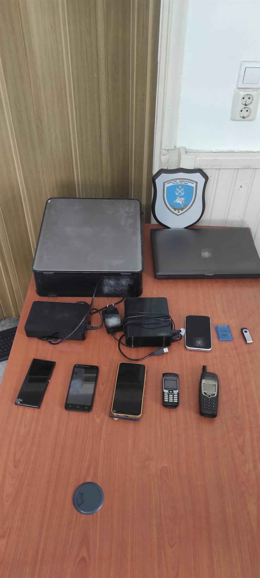 ΠΟΡΝΟΓΡΑΦΕΙΑ - ΛΟΥΤΡΑΚΙ - ΛΙΜΕΝΑΡΧΕΙΟ