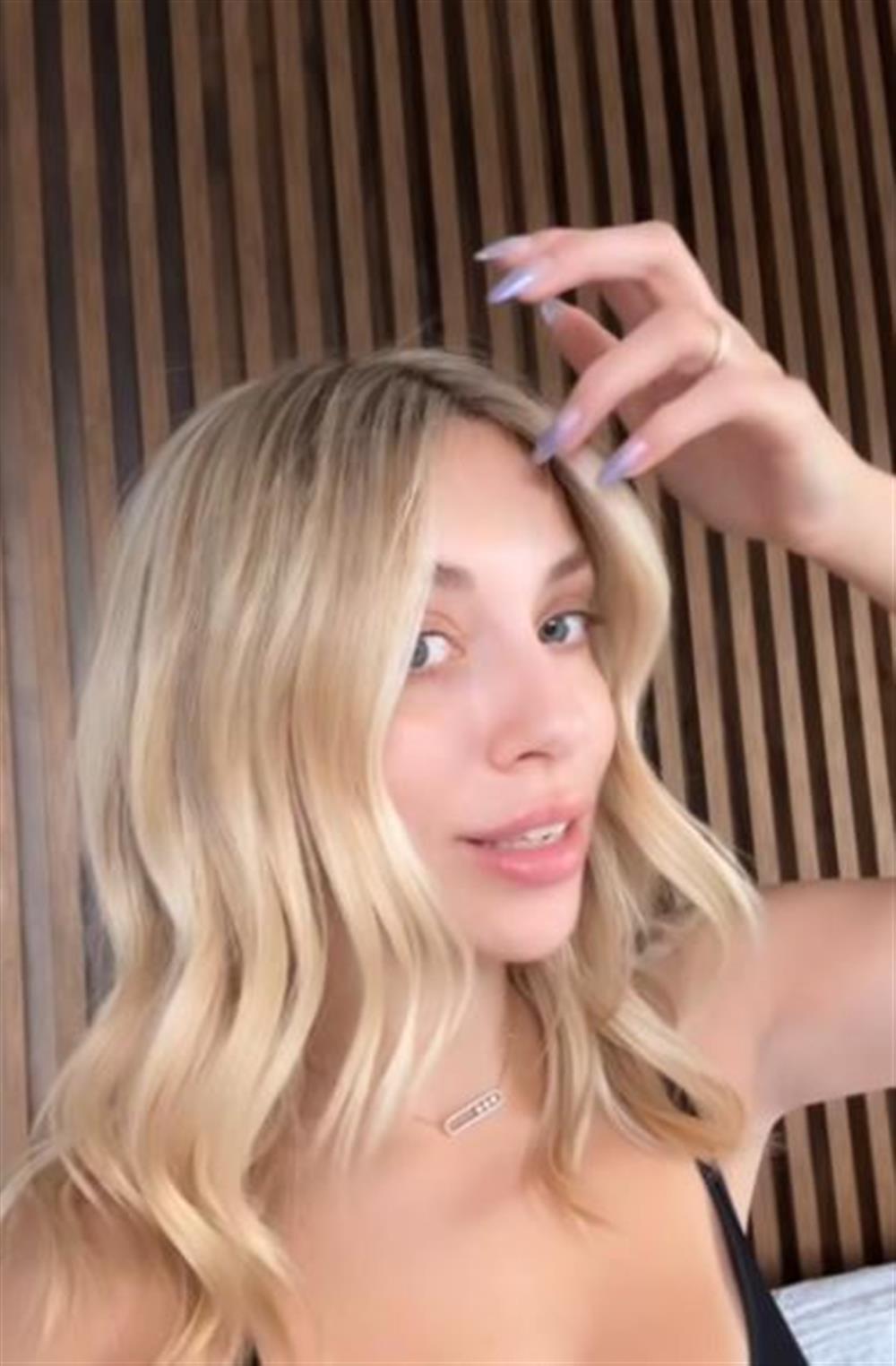 Γαρυφαλλιά Καληφώνη Γαρυφαλλιά Καληφώνη