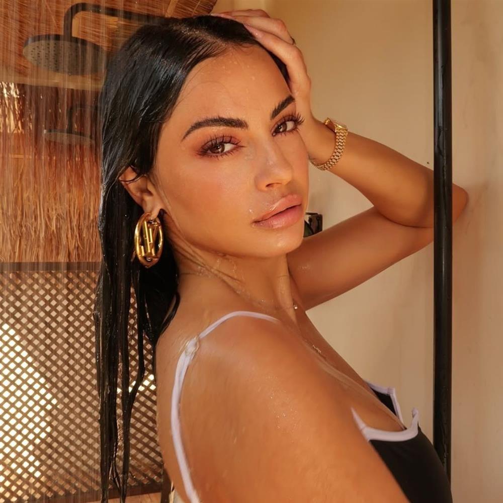 Δήμητρα Αλεξανδράκη: Ο δικηγόρος της, Αλέξανδρος Λυκούδης, εξηγεί τι συνέβη με την κατάσχεση ακινήτου & την επιχείρηση με τα νυφικά - "Έπαθε σοκ"