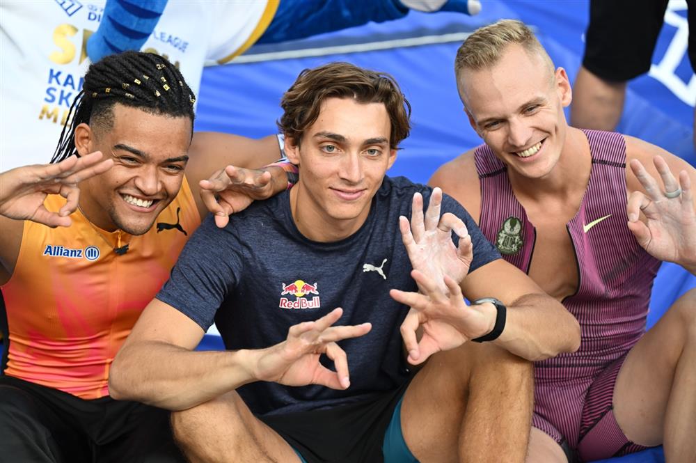 Καραλής Καραλής