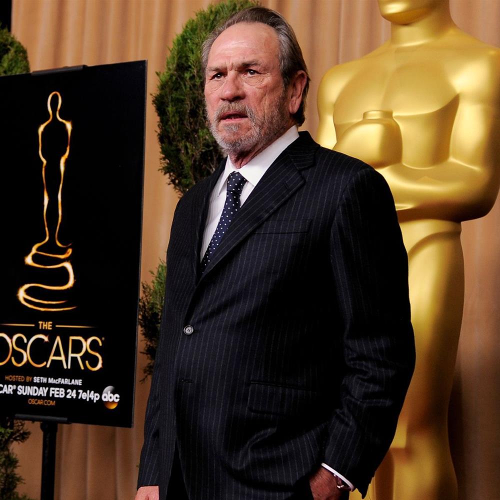 Τόμι Λι Τζόουνς