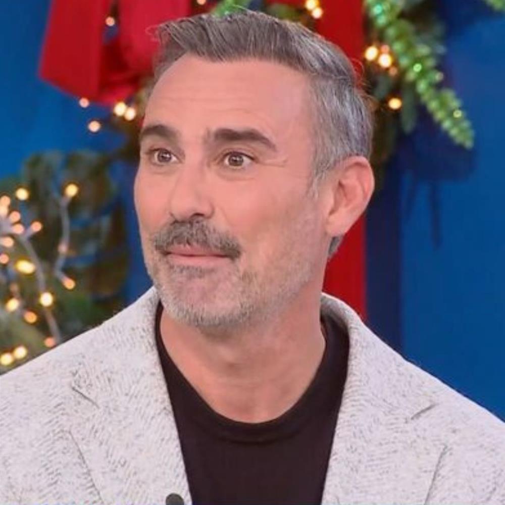 Γιώργος Καπουτζίδης